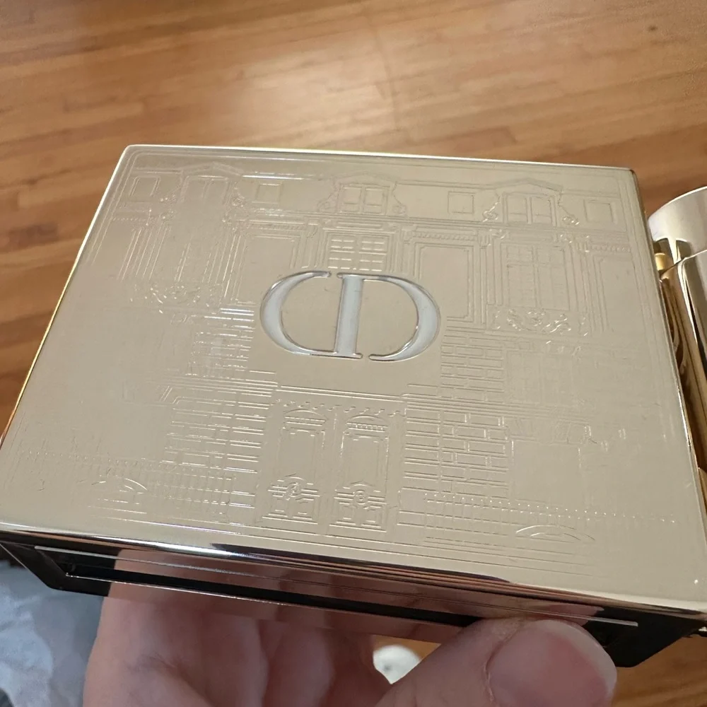DIOR Rouge Dior Minaudiere - The Atelier of Dreams Limited Edition Clutch Bag - Picture 11 of 14